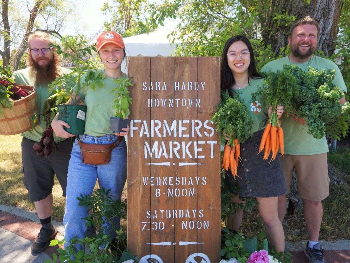 You are currently viewing COVID-19 & the Sara Hardy Farmers Market