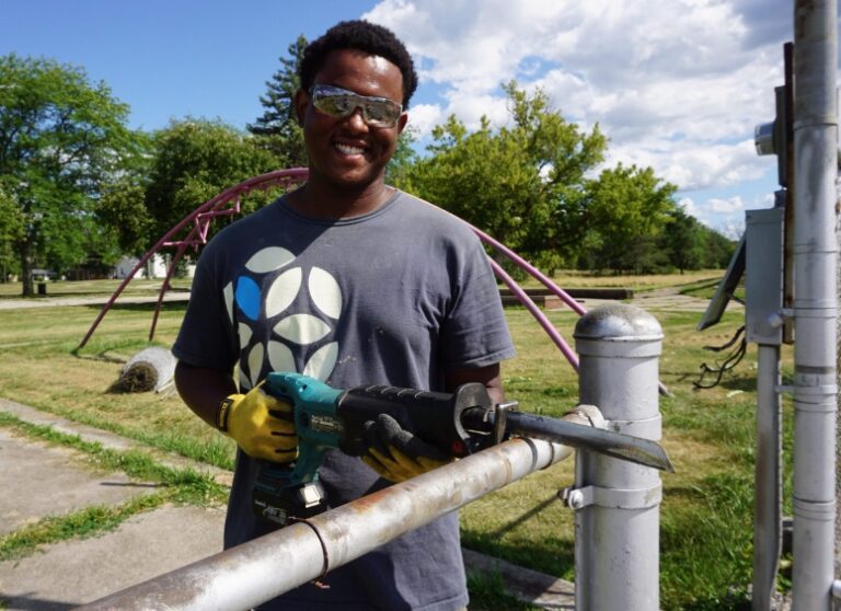 Read more about the article Young adults do like the skilled trades!